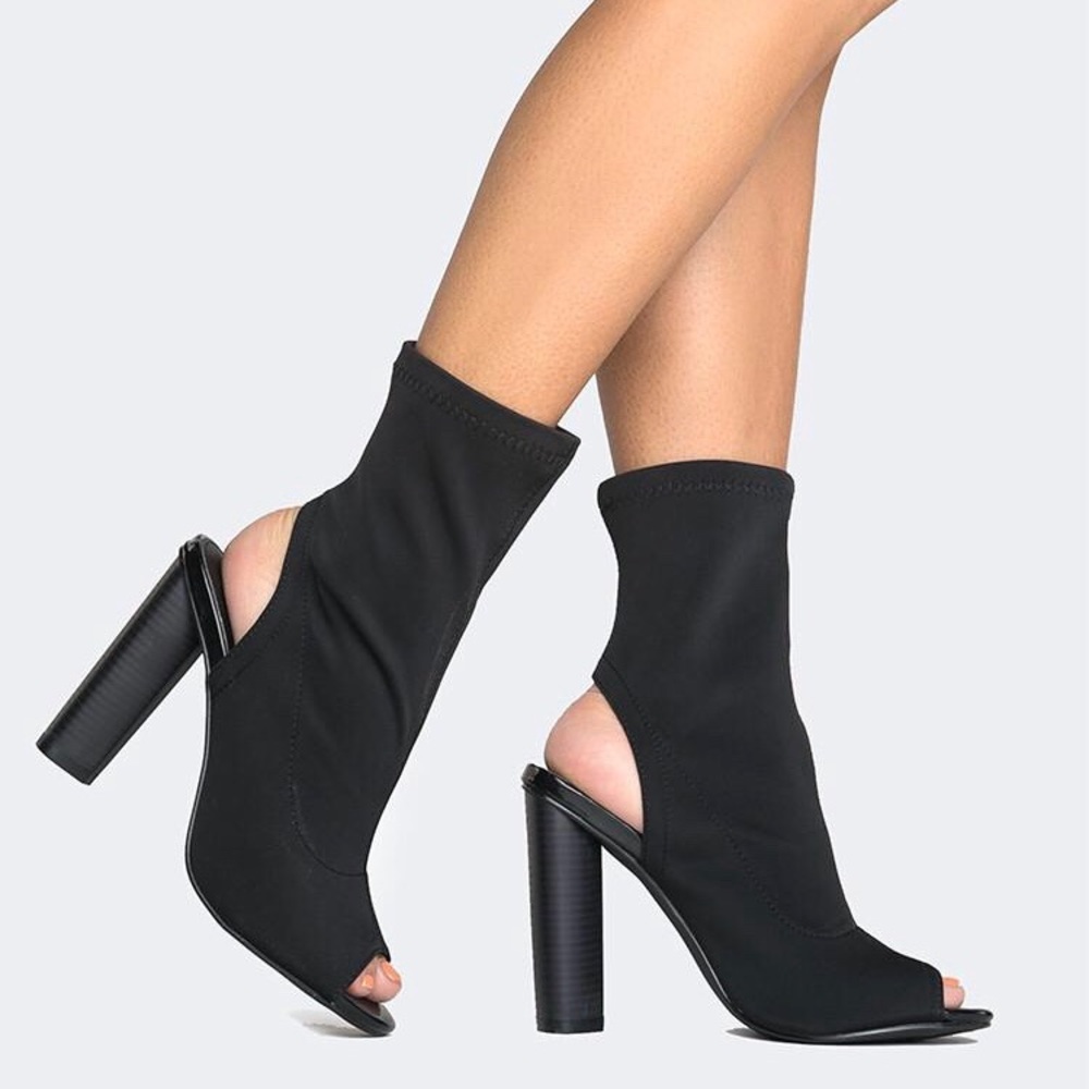Lyla black scuba heels
